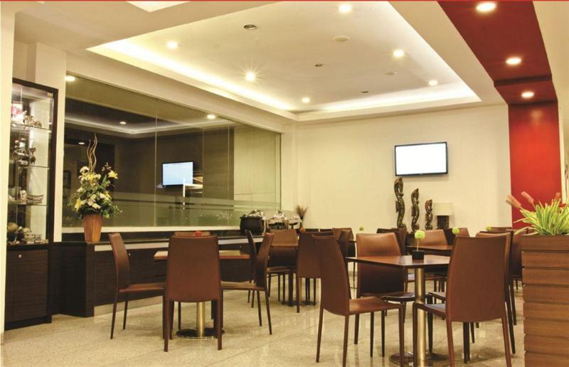 Collection O Pasteur Near Paris Van Java Mall Formerly Sweet Karina Bandung Exterior photo