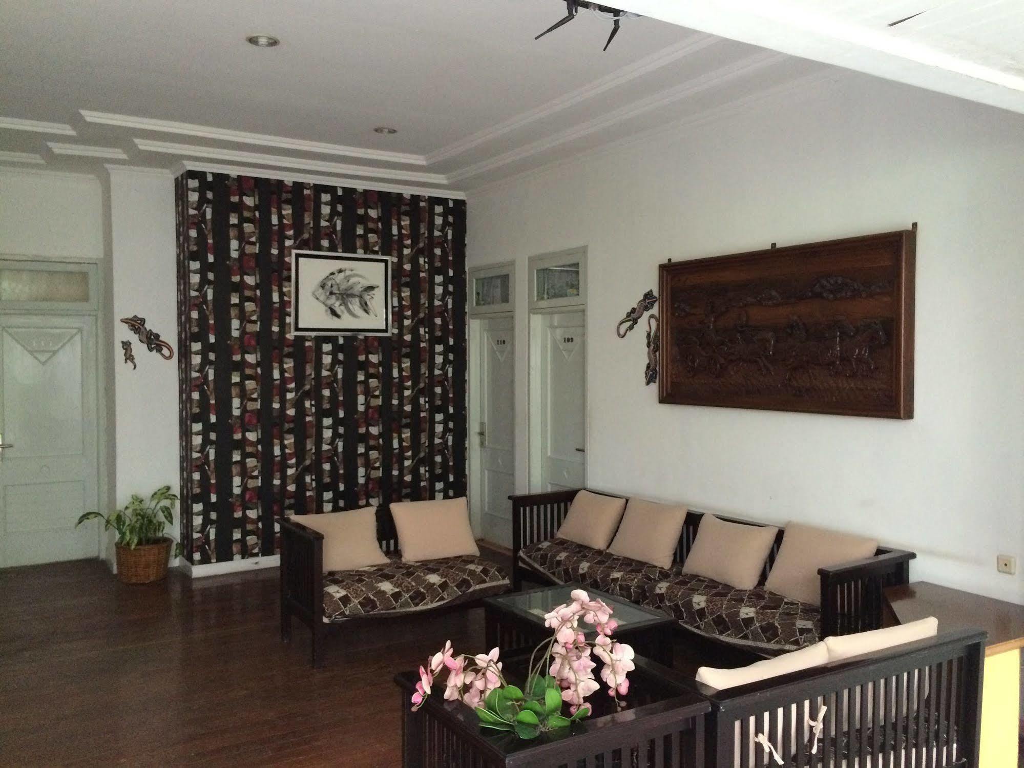Collection O Pasteur Near Paris Van Java Mall Formerly Sweet Karina Bandung Exterior photo